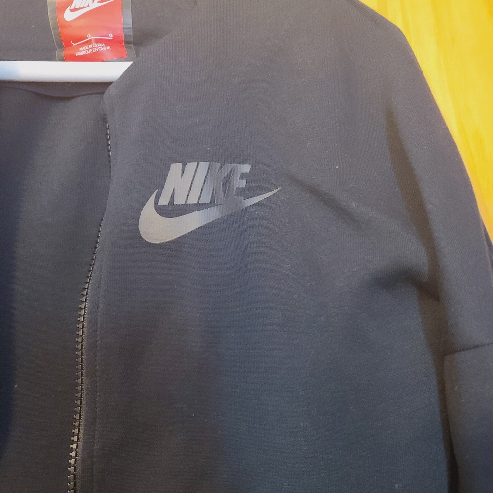 HPπ Nike sportswear tech fleece jacket - Picture 2 of 8